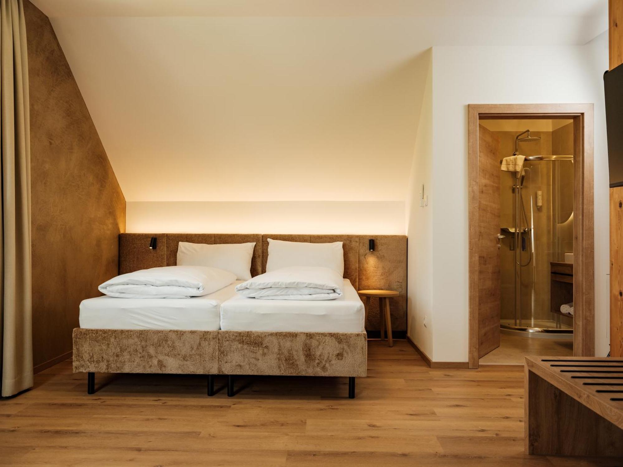Hotel Neustifter Poysdorf Exteriör bild