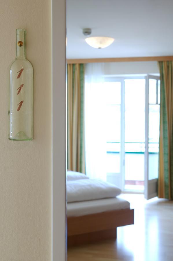 Hotel Neustifter Poysdorf Exteriör bild