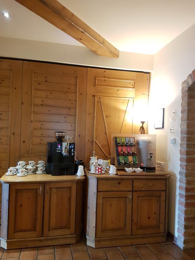 Hotel Neustifter Poysdorf Exteriör bild