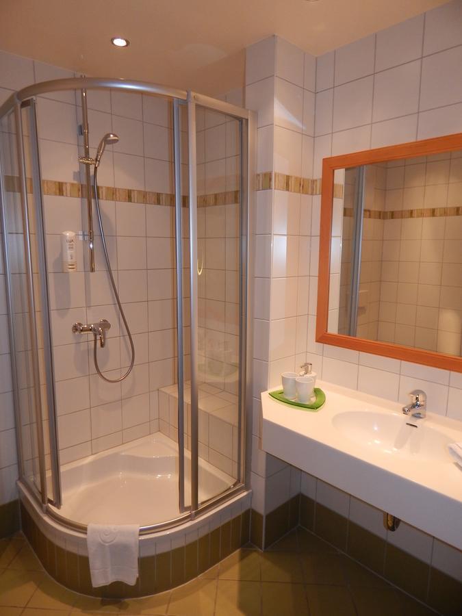 Hotel Neustifter Poysdorf Exteriör bild